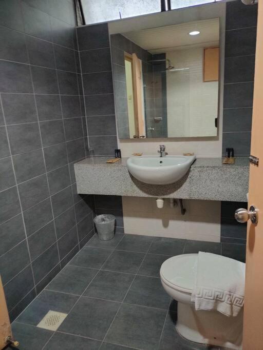 Pangsapuri Pavilion Fahrenheit 88 Bukit Bintang 3 Bedrooms